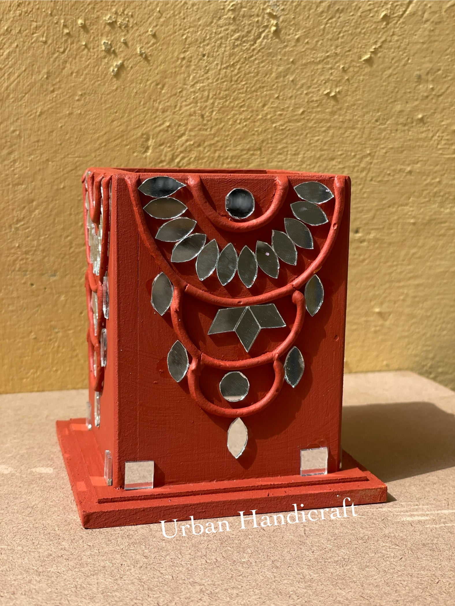 Pen Holder